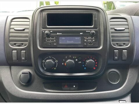Vauxhall Vivaro 1.6 CDTi 2900 ecoFLEX L1 H1 Euro 5 (s/s) 5dr 33