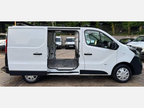 Vauxhall Vivaro 1.6 CDTi 2900 ecoFLEX L1 H1 Euro 5 (s/s) 5dr 8