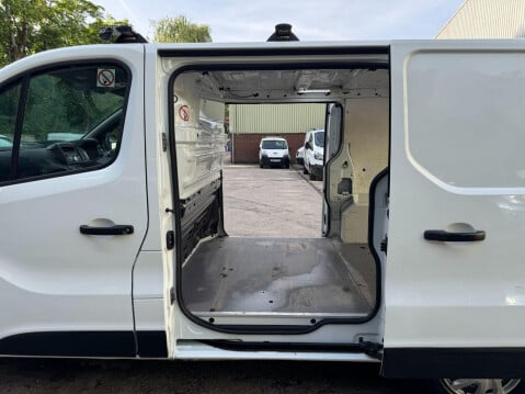 Vauxhall Vivaro 1.6 CDTi 2900 ecoFLEX L1 H1 Euro 5 (s/s) 5dr 21