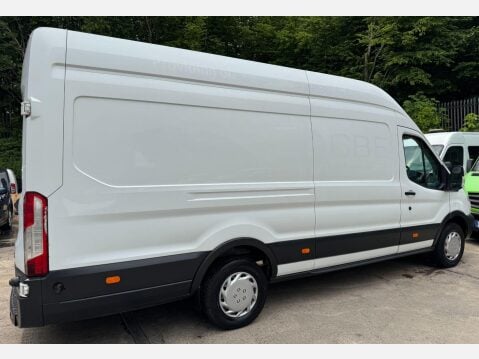 Ford Transit 2.2 TDCi 350 HDT RWD L4 H3 Euro 5 (s/s) 5dr (DRW) 12