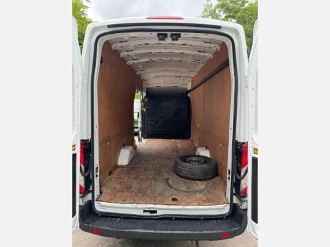 Ford Transit 2.2 TDCi 350 HDT RWD L4 H3 Euro 5 (s/s) 5dr (DRW) 17