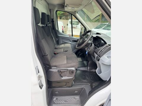 Ford Transit 2.2 TDCi 350 HDT RWD L4 H3 Euro 5 (s/s) 5dr (DRW) 33