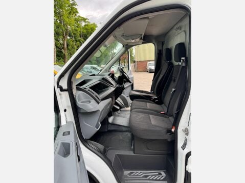 Ford Transit 2.2 TDCi 350 HDT RWD L4 H3 Euro 5 (s/s) 5dr (DRW) 43