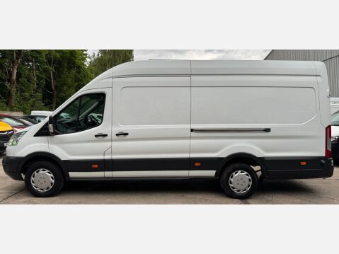 Ford Transit 2.2 TDCi 350 HDT RWD L4 H3 Euro 5 (s/s) 5dr (DRW) 21
