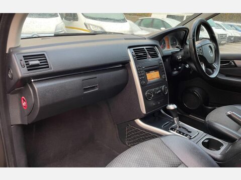 Mercedes-Benz B Class 2.0 B180 CDI Sport CVT 5dr 41