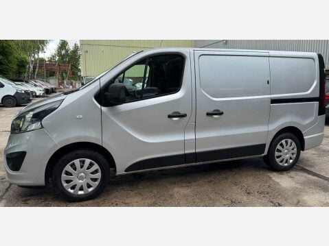 Vauxhall Vivaro 1.6 CDTi 2700 BiTurbo ecoTEC Sportive L1 H1 Euro 6 (s/s) 5dr 7