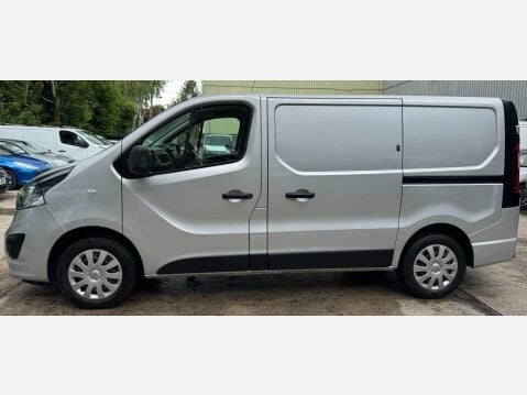 Vauxhall Vivaro 1.6 CDTi 2700 BiTurbo ecoTEC Sportive L1 H1 Euro 6 (s/s) 5dr 8