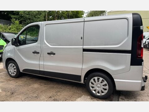 Vauxhall Vivaro 1.6 CDTi 2700 BiTurbo ecoTEC Sportive L1 H1 Euro 6 (s/s) 5dr 10