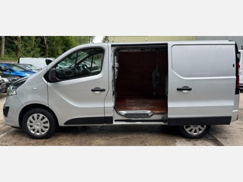 Vauxhall Vivaro 1.6 CDTi 2700 BiTurbo ecoTEC Sportive L1 H1 Euro 6 (s/s) 5dr 20