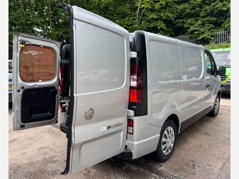 Vauxhall Vivaro 1.6 CDTi 2700 BiTurbo ecoTEC Sportive L1 H1 Euro 6 (s/s) 5dr 26