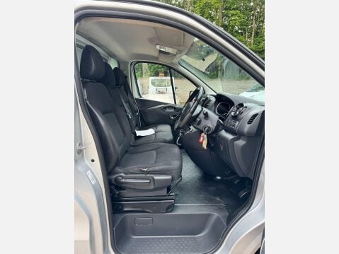 Vauxhall Vivaro 1.6 CDTi 2700 BiTurbo ecoTEC Sportive L1 H1 Euro 6 (s/s) 5dr 29