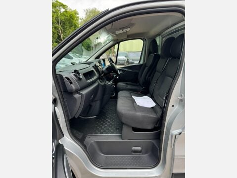 Vauxhall Vivaro 1.6 CDTi 2700 BiTurbo ecoTEC Sportive L1 H1 Euro 6 (s/s) 5dr 35
