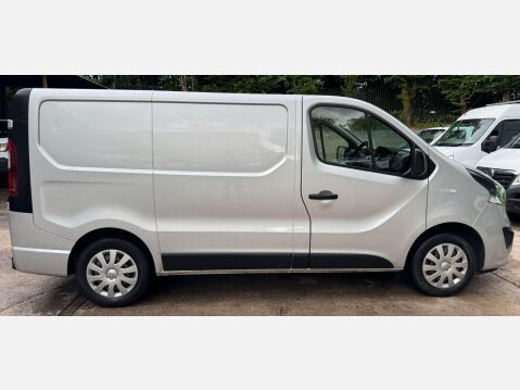 Vauxhall Vivaro 1.6 CDTi 2700 BiTurbo ecoTEC Sportive L1 H1 Euro 6 (s/s) 5dr 7
