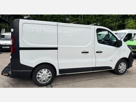 Vauxhall Vivaro 1.6 CDTi 2700 ecoFLEX L1 H1 Euro 5 (s/s) 5dr 11