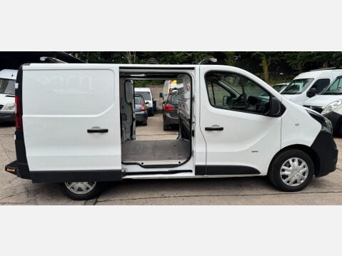 Vauxhall Vivaro 1.6 CDTi 2700 ecoFLEX L1 H1 Euro 5 (s/s) 5dr 10