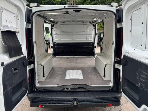 Vauxhall Vivaro 1.6 CDTi 2700 ecoFLEX L1 H1 Euro 5 (s/s) 5dr 16