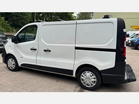 Vauxhall Vivaro 1.6 CDTi 2700 ecoFLEX L1 H1 Euro 5 (s/s) 5dr 20