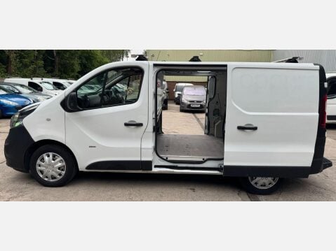 Vauxhall Vivaro 1.6 CDTi 2700 ecoFLEX L1 H1 Euro 5 (s/s) 5dr 23