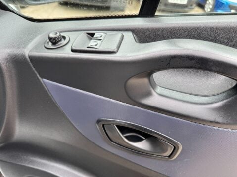 Vauxhall Vivaro 1.6 CDTi 2700 ecoFLEX L1 H1 Euro 5 (s/s) 5dr 31