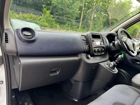 Vauxhall Vivaro 1.6 CDTi 2700 ecoFLEX L1 H1 Euro 5 (s/s) 5dr 41