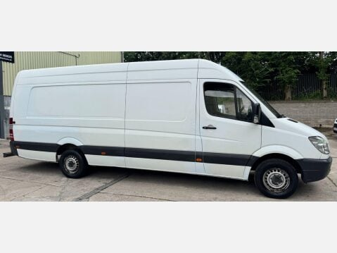 Mercedes-Benz Sprinter 2.1 316 CDi RWD L4 H4 4dr 7