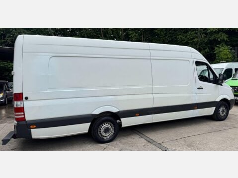 Mercedes-Benz Sprinter 2.1 316 CDi RWD L4 H4 4dr 10