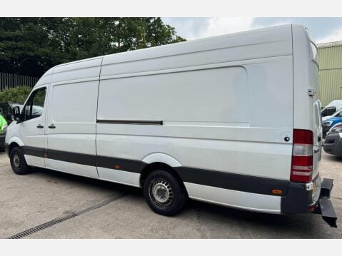 Mercedes-Benz Sprinter 2.1 316 CDi RWD L4 H4 4dr 15