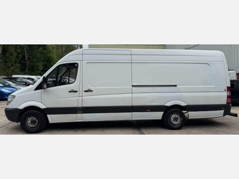 Mercedes-Benz Sprinter 2.1 316 CDi RWD L4 H4 4dr 17