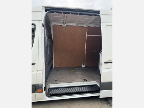 Mercedes-Benz Sprinter 2.1 316 CDi RWD L4 H4 4dr 20