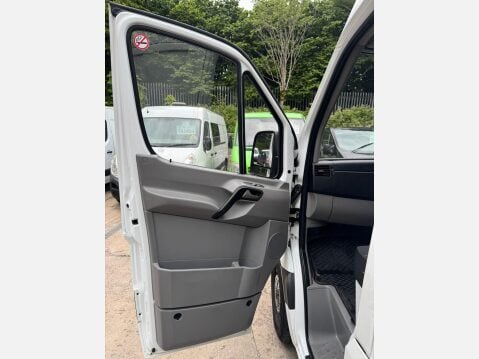 Mercedes-Benz Sprinter 2.1 316 CDi RWD L4 H4 4dr 35