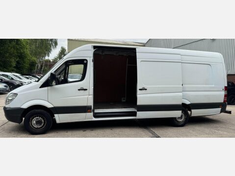 Mercedes-Benz Sprinter 2.1 316 CDi RWD L4 H4 4dr 19
