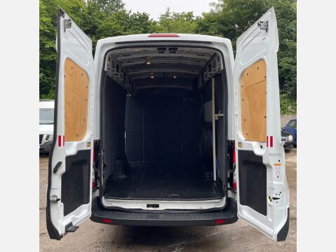 Ford Transit 2.2 TDCi 350 Panel Van L4 H3 Diesel XLWB 11