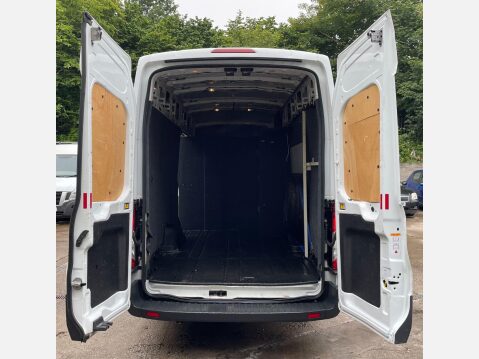 Ford Transit 2.2 TDCi 350 Panel Van L4 H3 Diesel XLWB 11