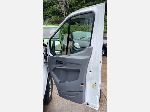 Ford Transit 2.2 TDCi 350 Panel Van L4 H3 Diesel XLWB 22