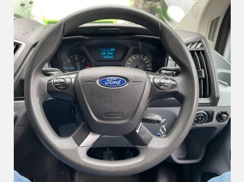 Ford Transit 2.2 TDCi 350 Panel Van L4 H3 Diesel XLWB 28