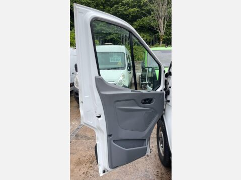 Ford Transit 2.2 TDCi 350 Panel Van L4 H3 Diesel XLWB 35