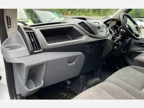 Ford Transit 2.2 TDCi 350 Panel Van L4 H3 Diesel XLWB 38