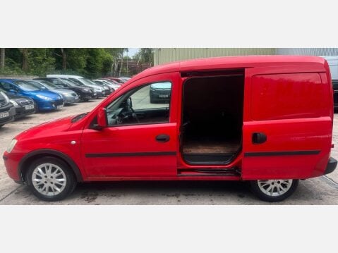 Vauxhall Combo 1.3 CDTi 1700 16v SE 3dr 33