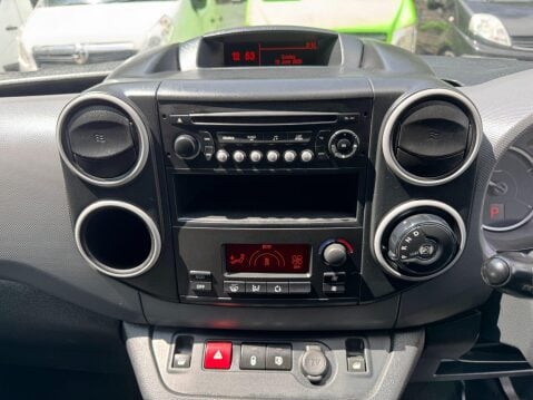 Citroen Berlingo E 635 LX CVT FWD L1 H1 5dr 21