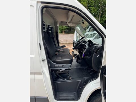 Citroen Relay 2.0 BlueHDi 35 Enterprise L3 High Roof Euro 6 5dr 28