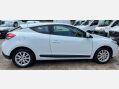Renault Megane 1.6 16V Expression Euro 5 3dr 7