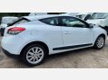 Renault Megane 1.6 16V Expression Euro 5 3dr 8