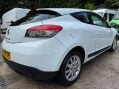 Renault Megane 1.6 16V Expression Euro 5 3dr 9