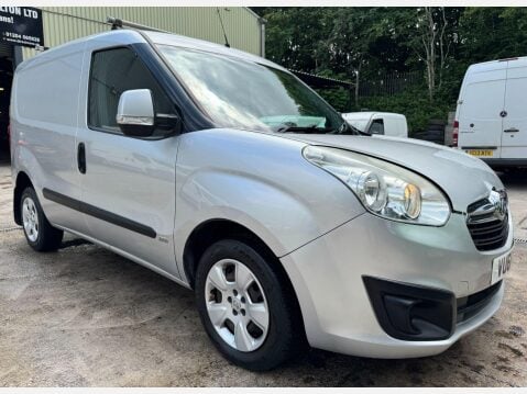 Vauxhall Combo 1.3 CDTi 2000 16v Sportive FWD L1 H1 3dr 4