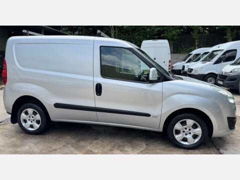 Vauxhall Combo 1.3 CDTi 2000 16v Sportive FWD L1 H1 3dr 7