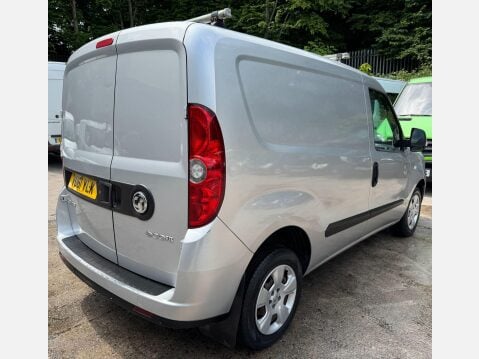 Vauxhall Combo 1.3 CDTi 2000 16v Sportive FWD L1 H1 3dr 12