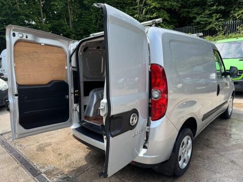Vauxhall Combo 1.3 CDTi 2000 16v Sportive FWD L1 H1 3dr 13