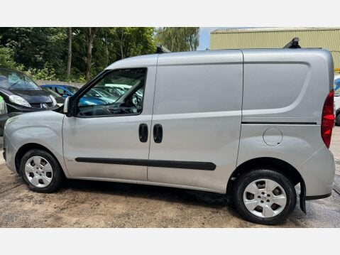 Vauxhall Combo 1.3 CDTi 2000 16v Sportive FWD L1 H1 3dr 22