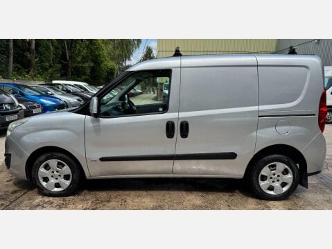 Vauxhall Combo 1.3 CDTi 2000 16v Sportive FWD L1 H1 3dr 23
