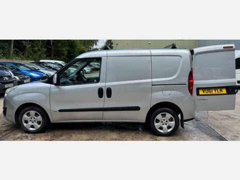 Vauxhall Combo 1.3 CDTi 2000 16v Sportive FWD L1 H1 3dr 24
